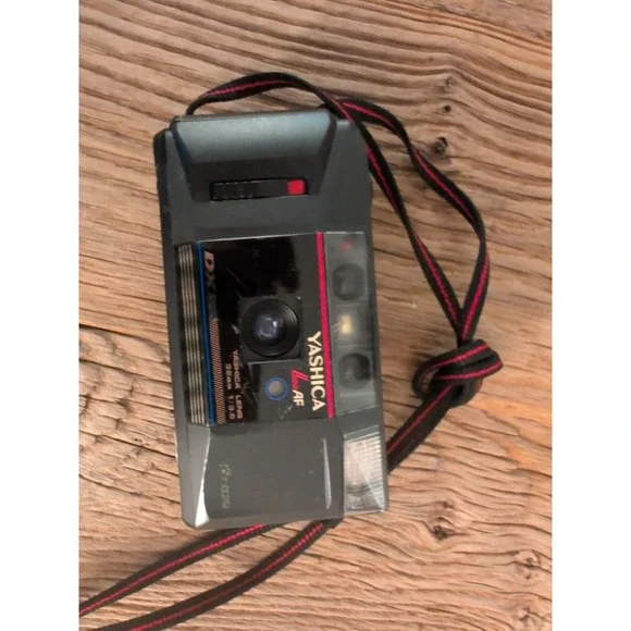 Yashica Kyocera L AF DATE DX 35mm Point & Shoot Film Camera Japan Parts Only - Picture 4 of 16